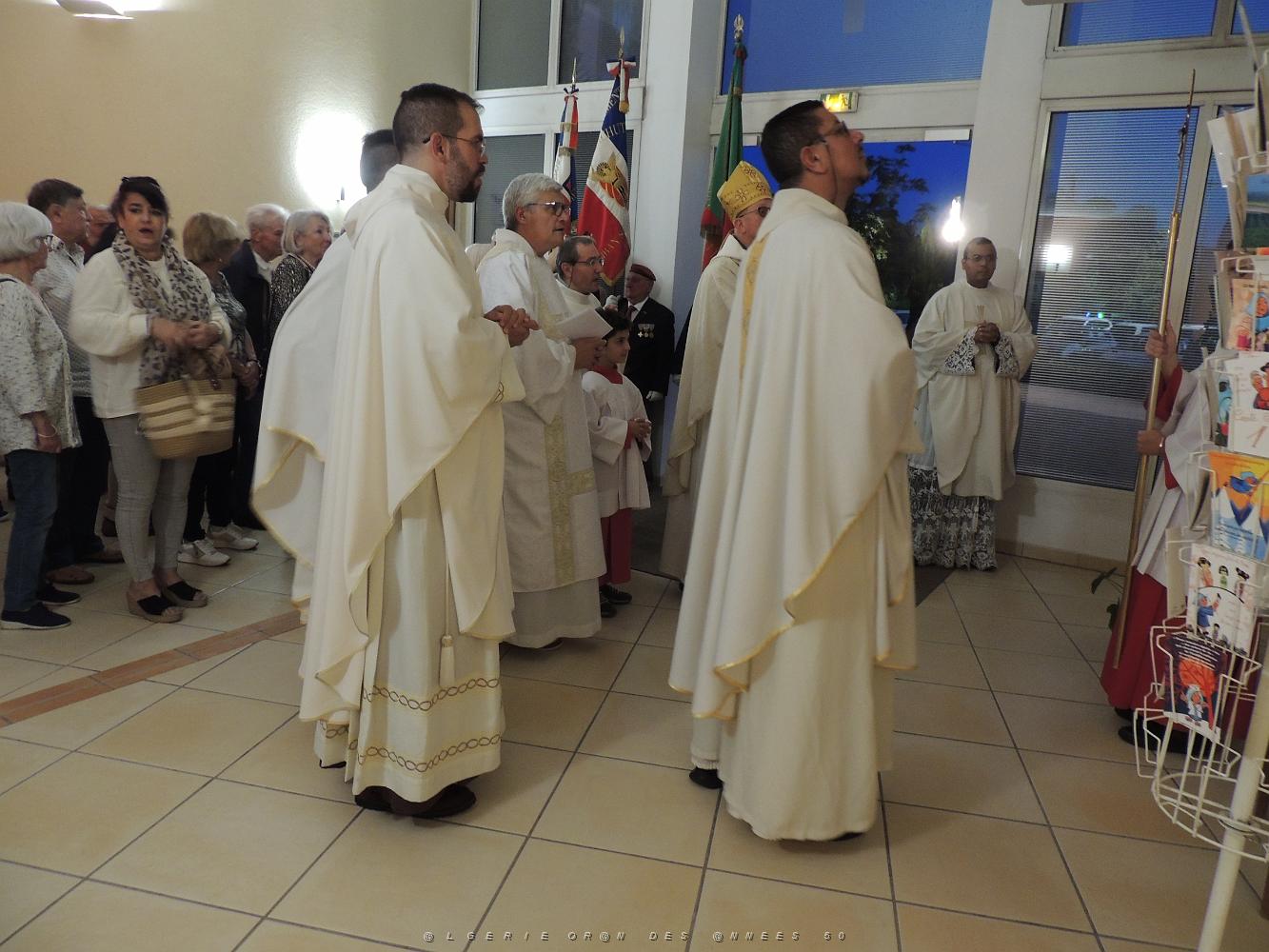 2022 10 10 SIX-FOURS HOMMAGE A NOTRE DAME D AFRIQUE (98).JPG -           